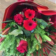  A  Christmas handtied